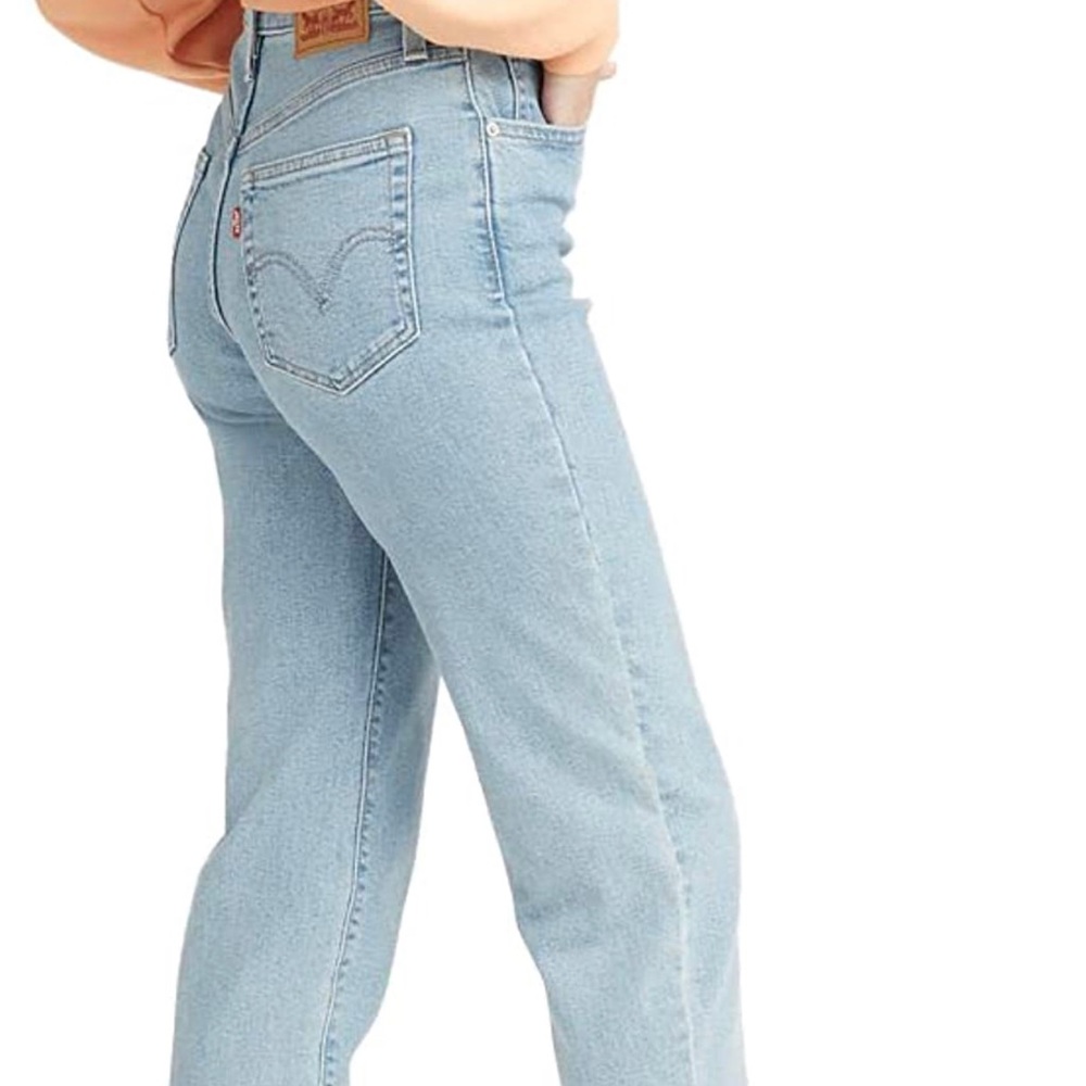 Levi’s High-Waisted Mom Jeans NWT